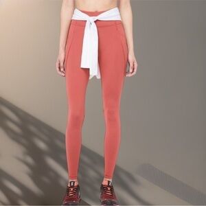 Lululemon Time To Sweat Tight 28"
Brick Rose size 2